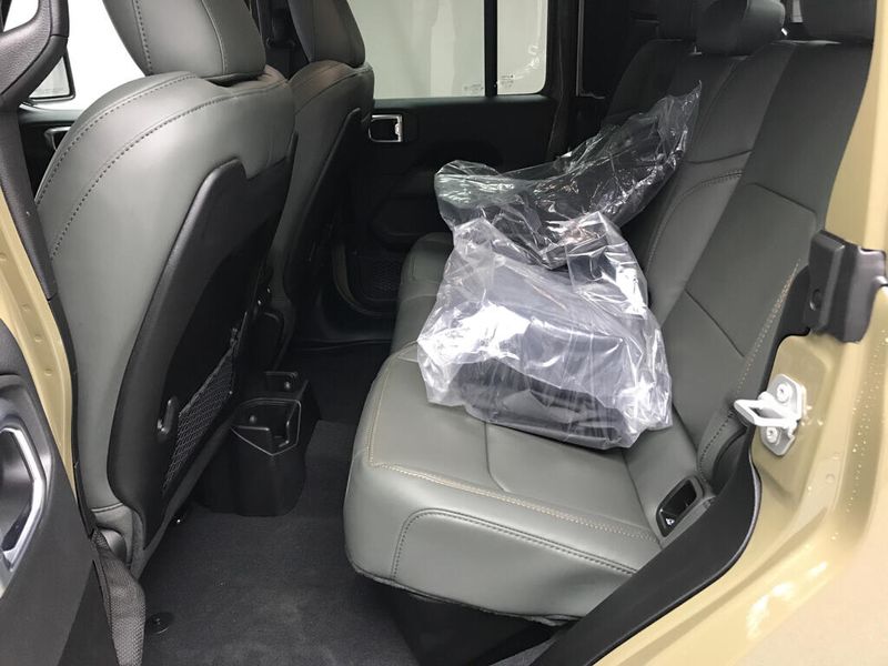 New 2026 Jeep Gladiator Mojave X 4x4Image 9