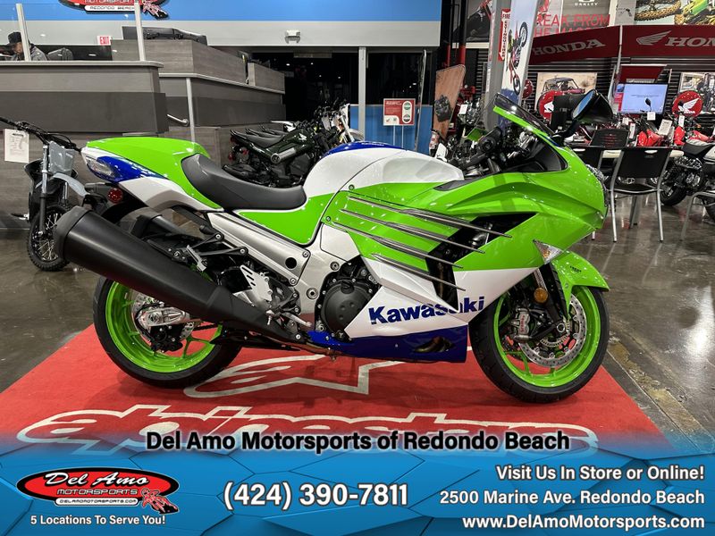 2024 Kawasaki ZX1400JRFNL-GN1  in a LIME GREEN/PEARL CRYSTAL WHITE/BLUE exterior color. Del Amo Motorsports of Redondo Beach (424) 304-1660 delamomotorsports.com 