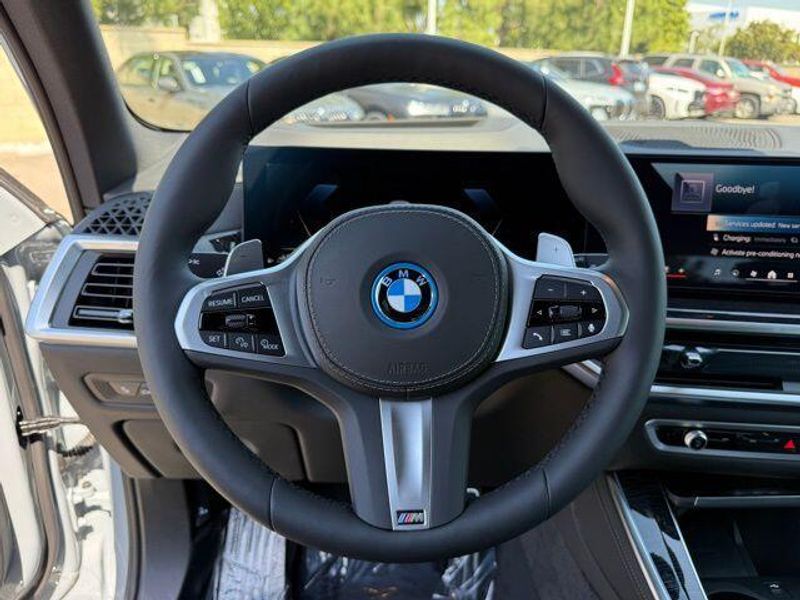 New 2026 BMW X5 xDrive50eImage 21