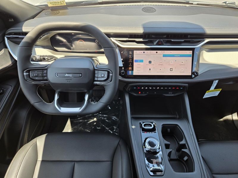 New 2026 Jeep Cherokee Limited 4x4