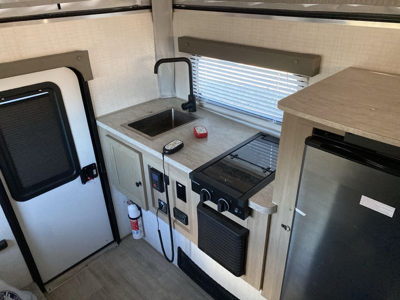 Used 2026 FOREST RIVER PALOMINO SS-550 Image 11