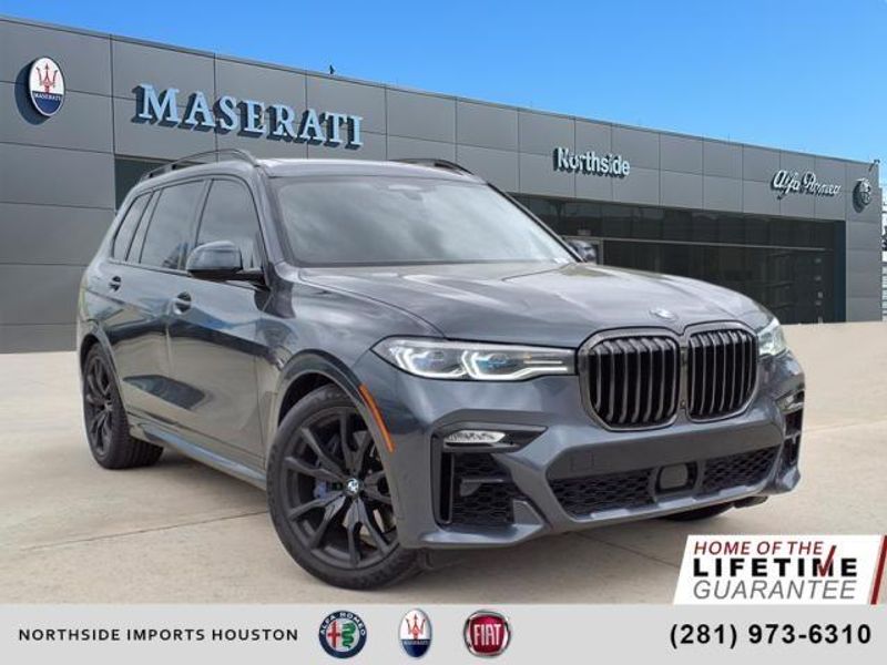 2022 BMW X7 M50iImage 1