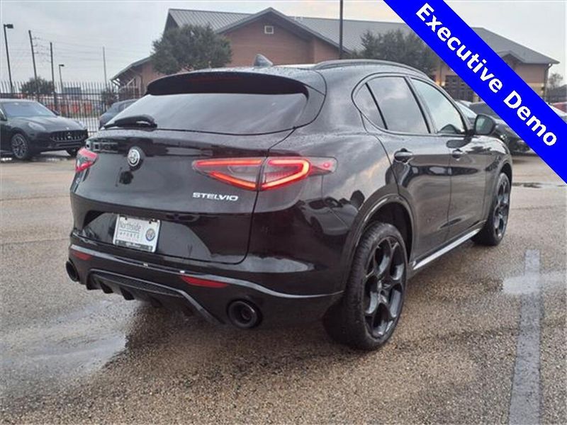 New 2025 Alfa Romeo Stelvio VeloceImage 7