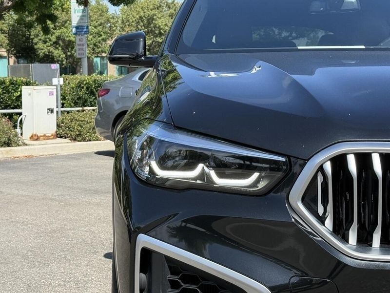 Used 2023 BMW X6 xDrive40iImage 12