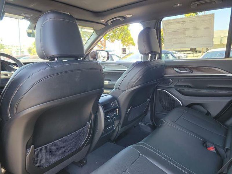 New 2026 Jeep Grand Cherokee Limited Reserve 4x4