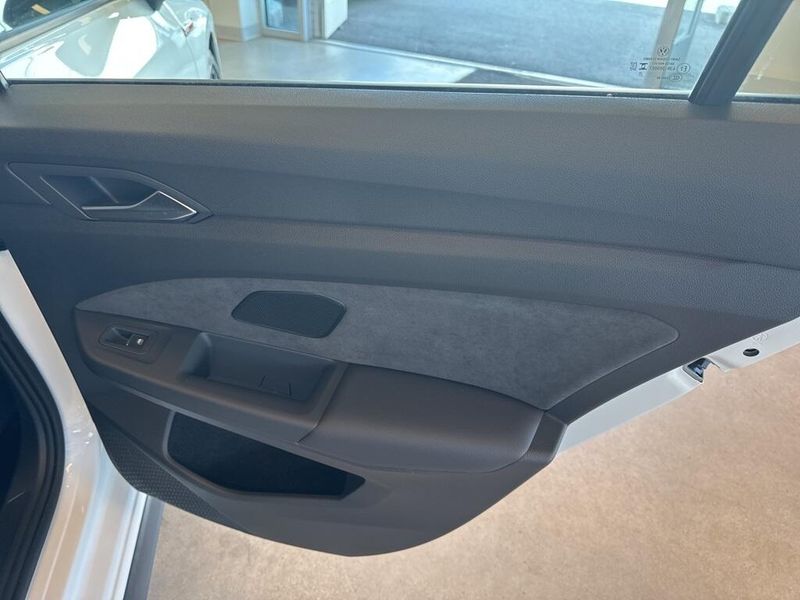 2023 Volkswagen Golf GTI 2.0T SE