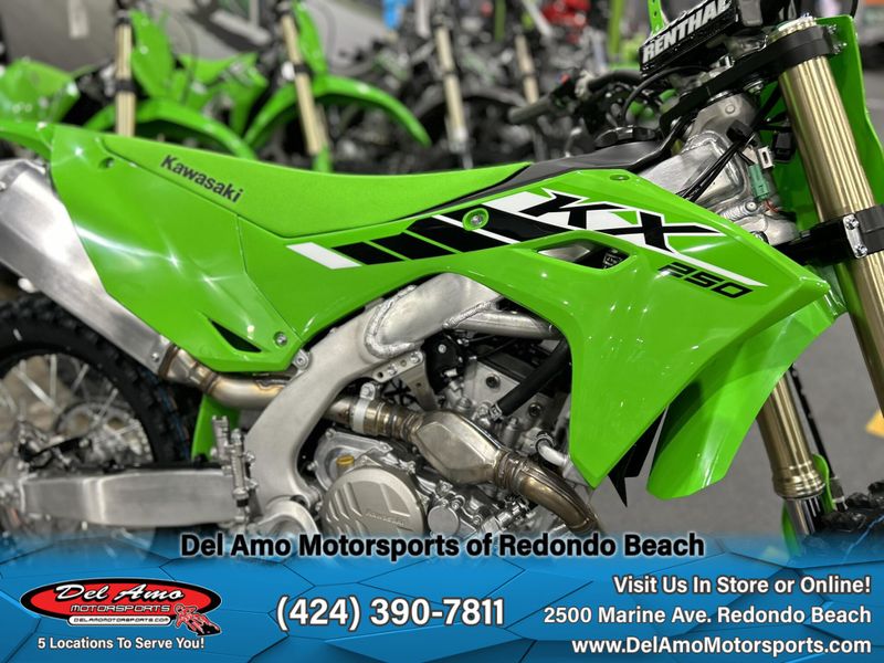 2025 Kawasaki KX 250Image 10