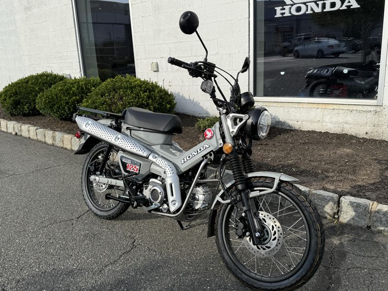 2025 Honda TRAIL 125Image 2