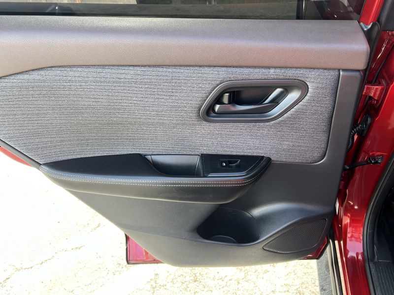Used 2021 Nissan Rogue SImage 19