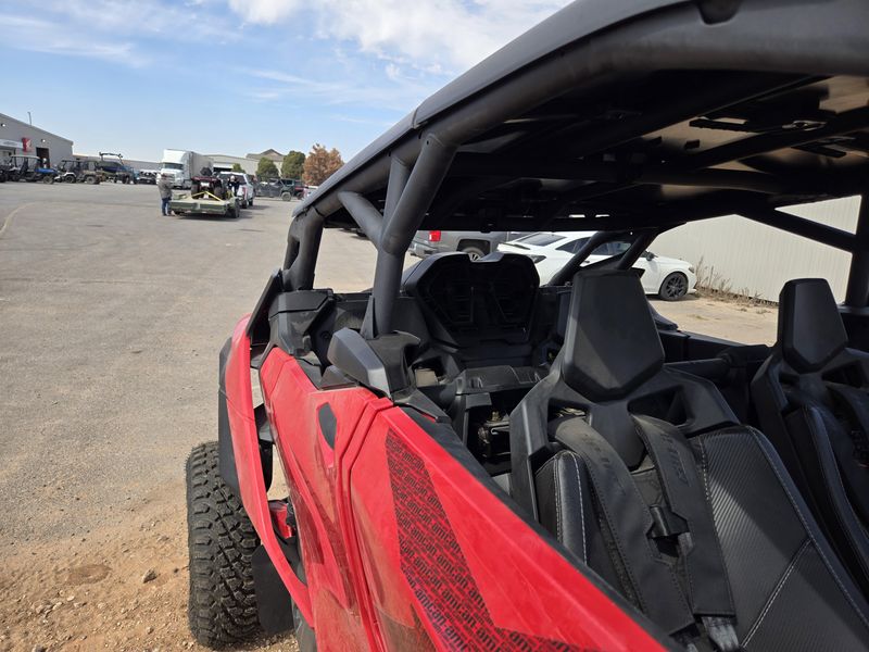 NEW 2026 CAN-AM MAVERICK R MAX X 999T DCT Image 8