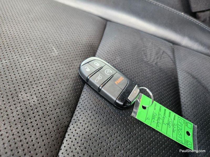 Used 2020 Jeep Grand Cherokee Altitude