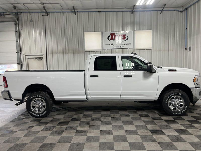 2024 RAM 2500 Tradesman Crew Cab 4x4 8