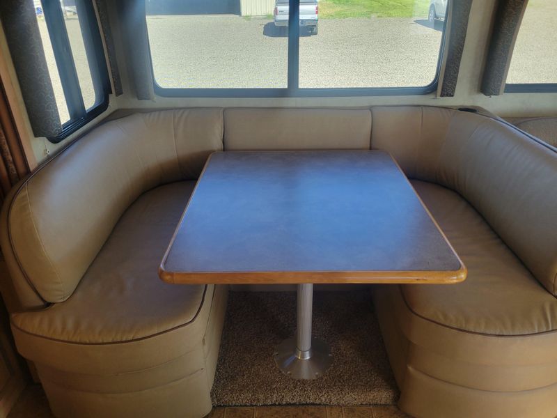 Used 2012 THOR M-32A  FORD Image 12