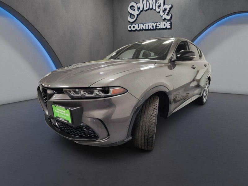 Used 2024 Alfa Romeo Tonale Veloce Premium AWD w/SunroofImage 12