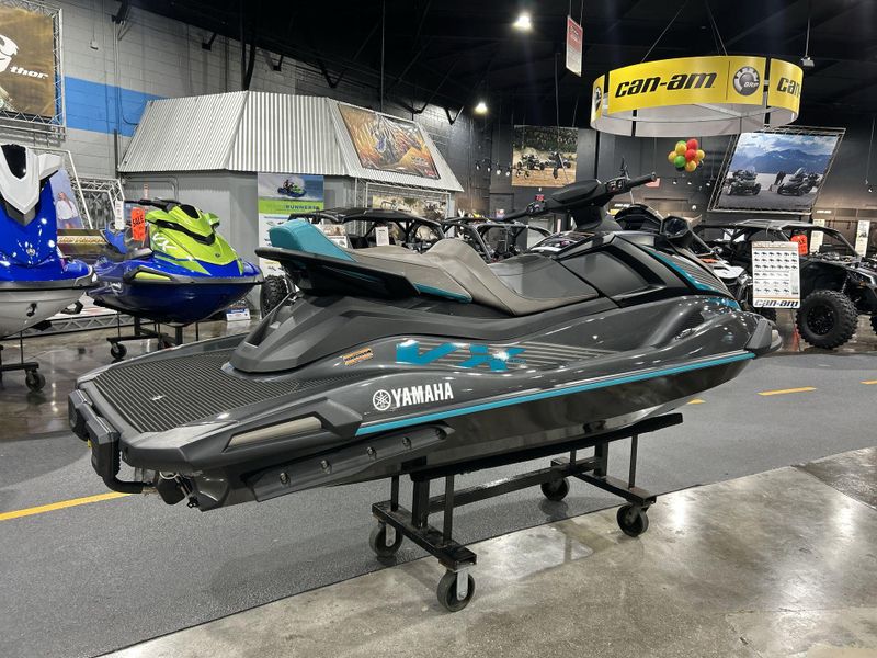 2023 Yamaha VX CRUISER  in a CARBON/TITAN exterior color. Del Amo Motorsports of Redondo Beach (424) 390-7811 delamomotorsports.com 