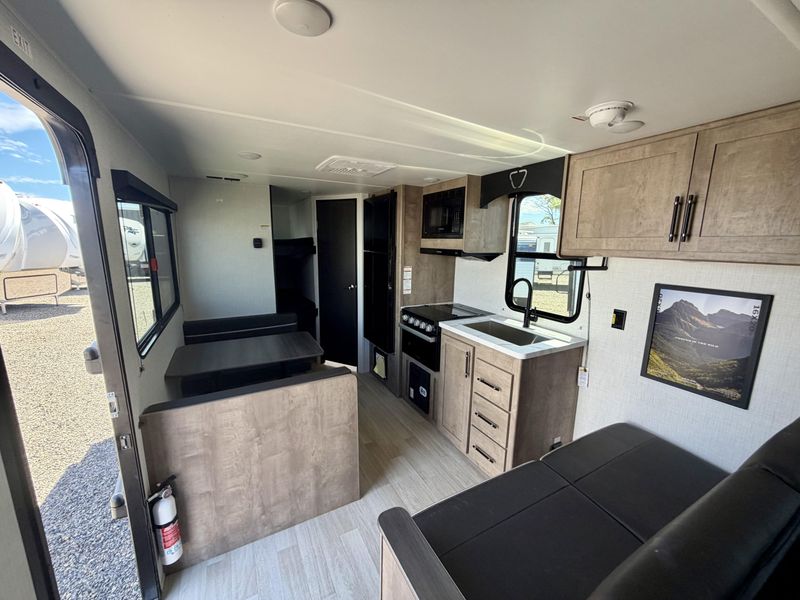 New 2027 KEYSTONE Springdale 2300BHWEImage 5