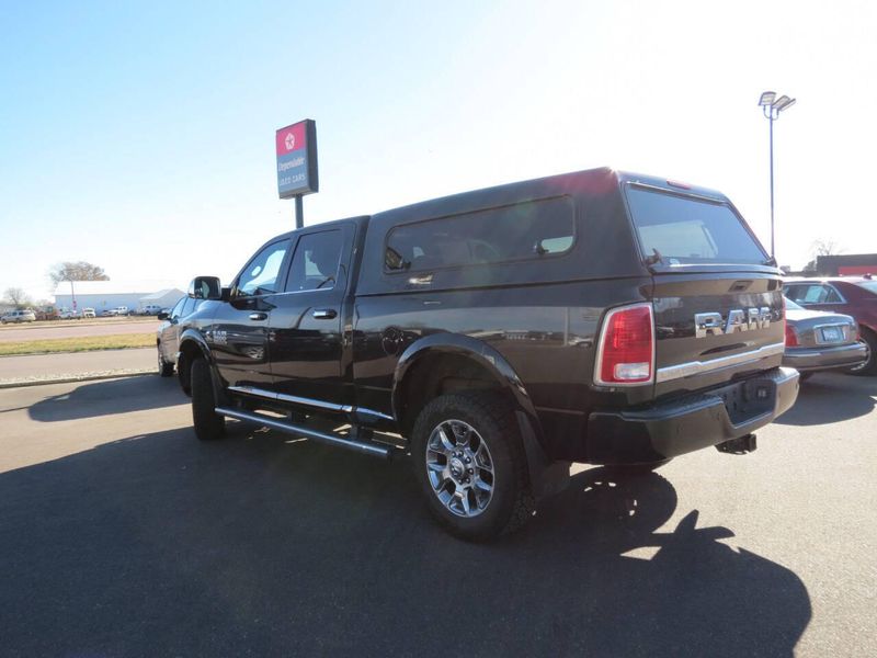 2016 RAM 2500 Laramie Limited 4x4 4dr Crew Cab 6.3 ft. SB PickupImage 8