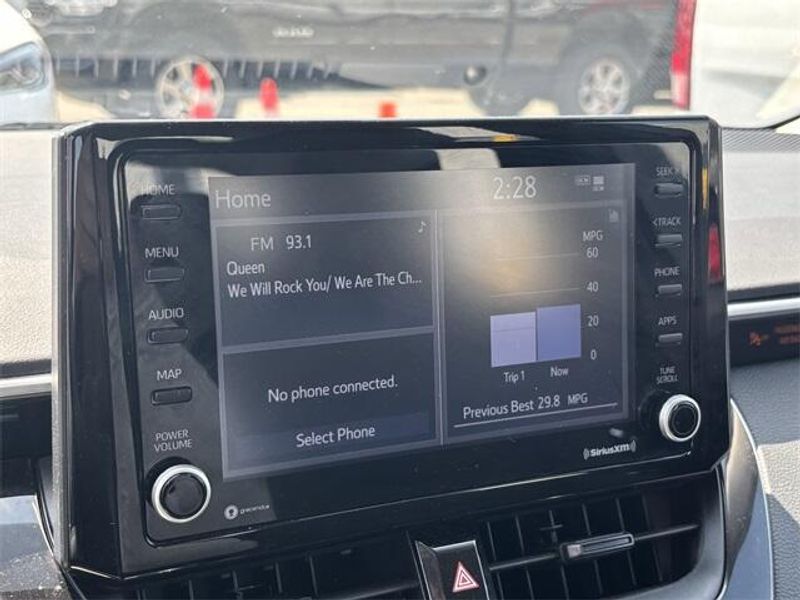 2022 Toyota Corolla LEImage 5