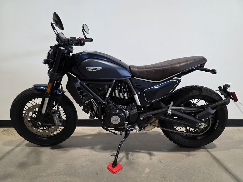 New 2025 Ducati Scrambler Nightshift 