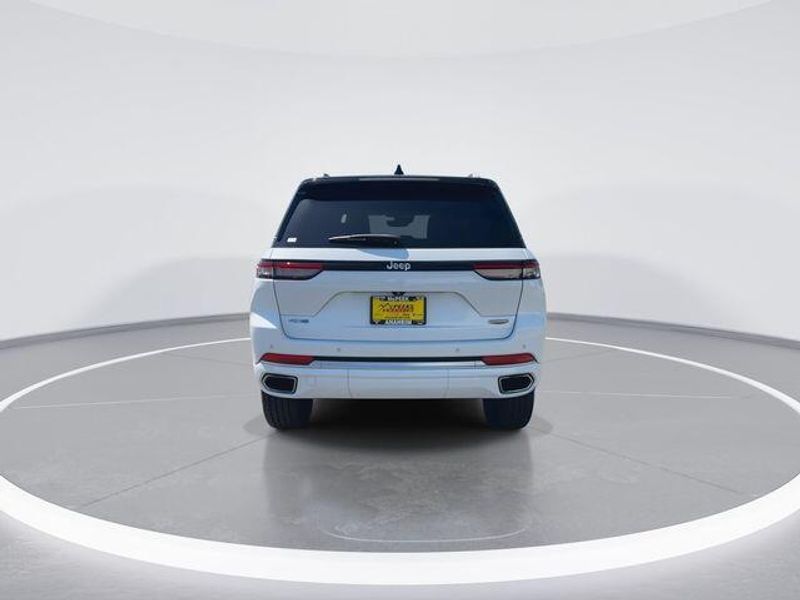 Used 2022 Jeep Grand Cherokee Summit 4xeImage 7