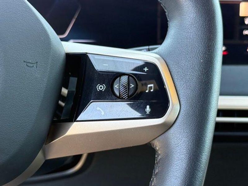 Used 2026 BMW iX xDrive45Image 23