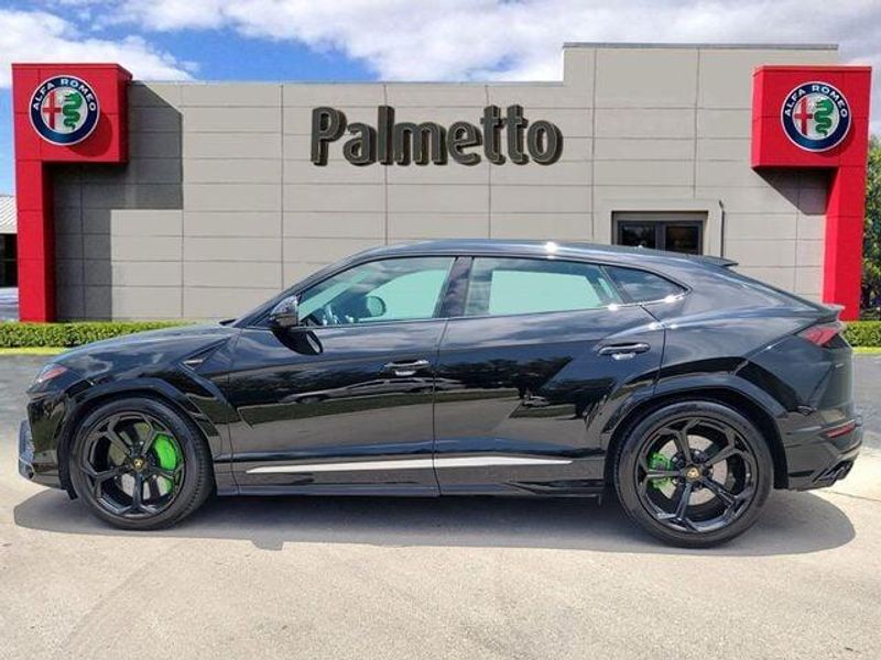 2020 Lamborghini Urus photo 5