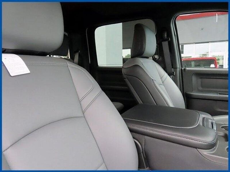New 2025 RAM 2500 TradesmanImage 11