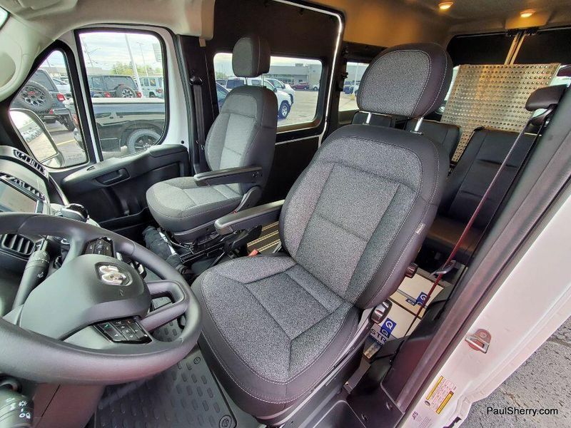 2023 RAM ProMaster 2500 Window Van High RoofImage 28