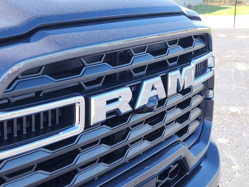 New 2027 RAM 2500 Big Horn Crew Cab 4x4 6'4' Box
