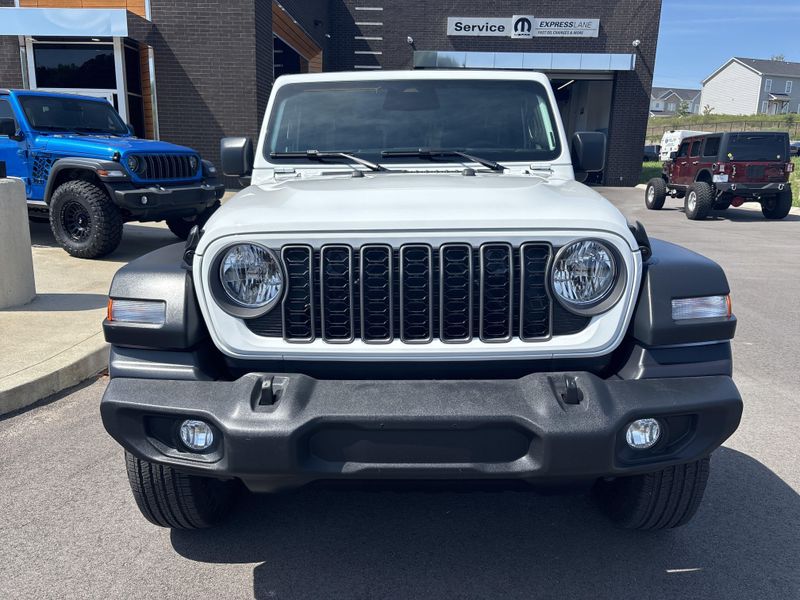 Used 2026 Jeep Wrangler Sport SImage 8