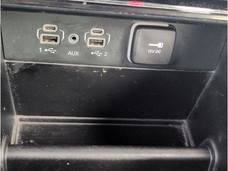 Used 2023 Jeep Grand Cherokee LimitedImage 17