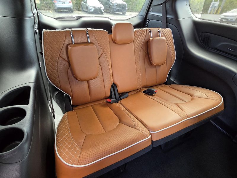 Used 2026 Chrysler Pacifica Pinnacle