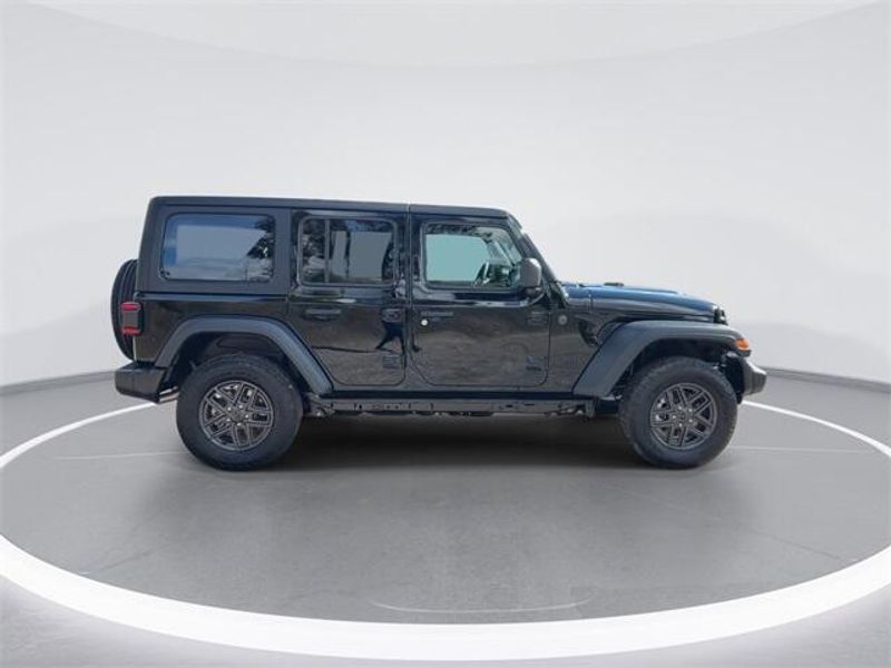 New 2026 Jeep Wrangler 4-door Sport SImage 9