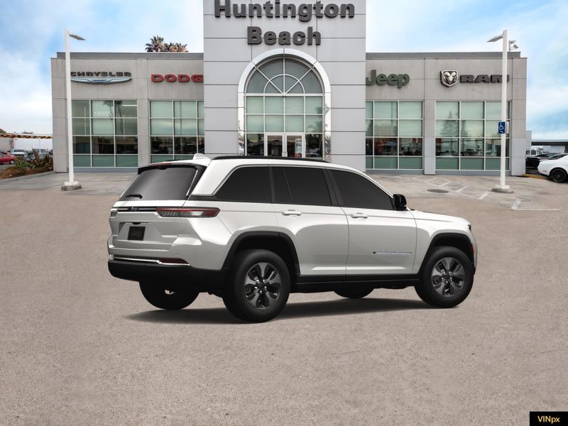 2023 Jeep Grand Cherokee 4xe Base 4x4 in a Bright White exterior color and Global Blackinterior. BEACH BLVD OF CARS beachblvdofcars.com 