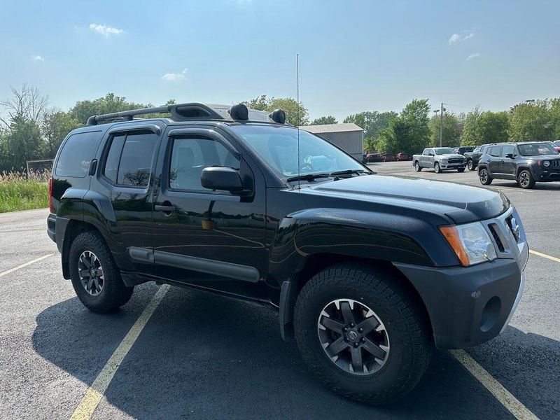 2015 Nissan Xterra PRO-4XImage 1