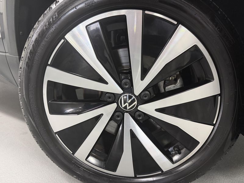 Used 2023 Volkswagen Taos SE w/SunroofImage 25