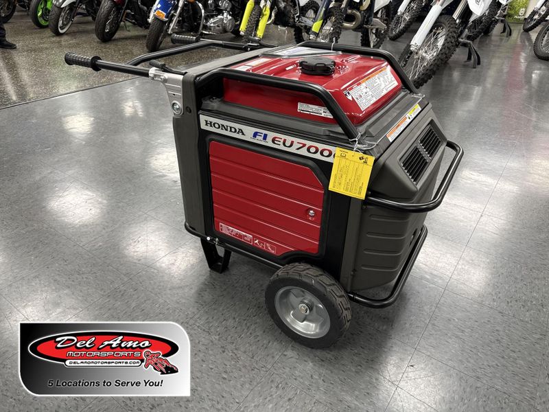 New 2026 Honda EU7000IS Image 1