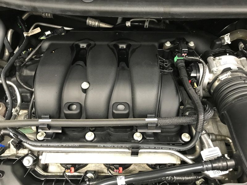 2018 Ford Explorer XLTImage 20