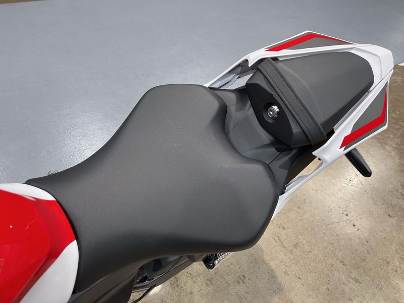 New 2026 Yamaha YZF-R7 70TH ANNIVERSARY EDITION Image 14