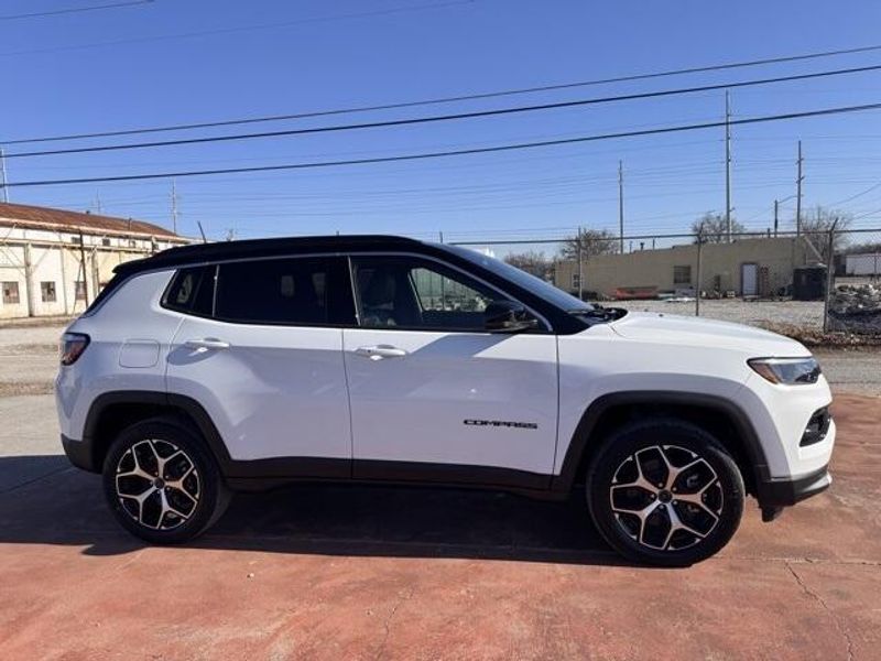 New 2026 Jeep Compass Limited 4x4Image 4