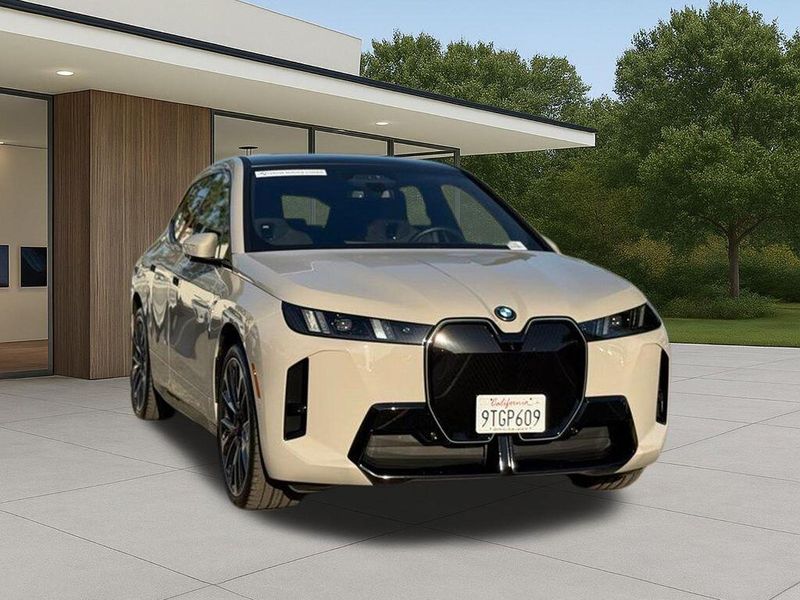 Used 2026 BMW iX xDrive60Image 6