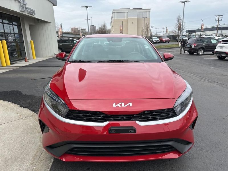 2024 Kia Forte LXSImage 3
