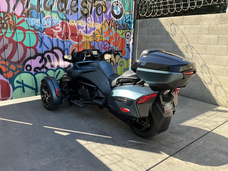 New 2025 Can-Am SPYDER F3 LIMITED Image 5
