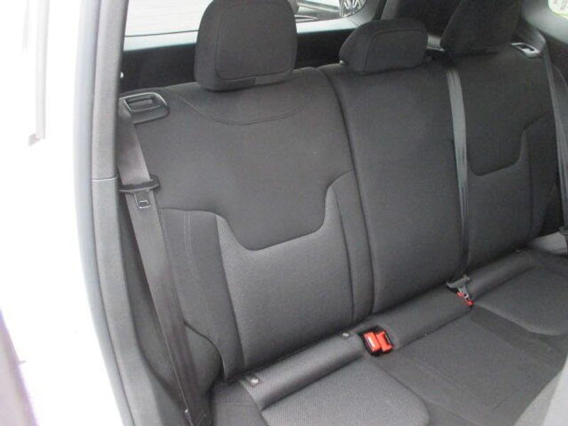 Used 2023 Jeep Renegade LatitudeImage 26