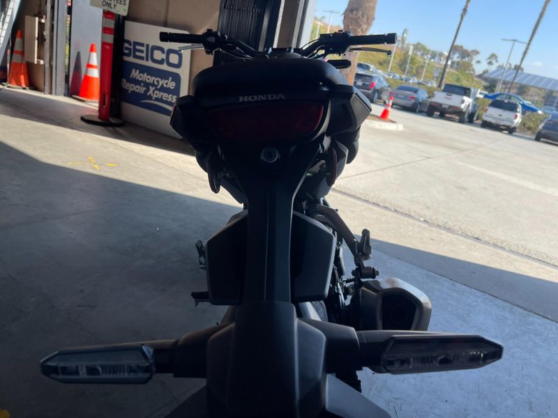 New 2025 Honda CB300R ABS Image 22