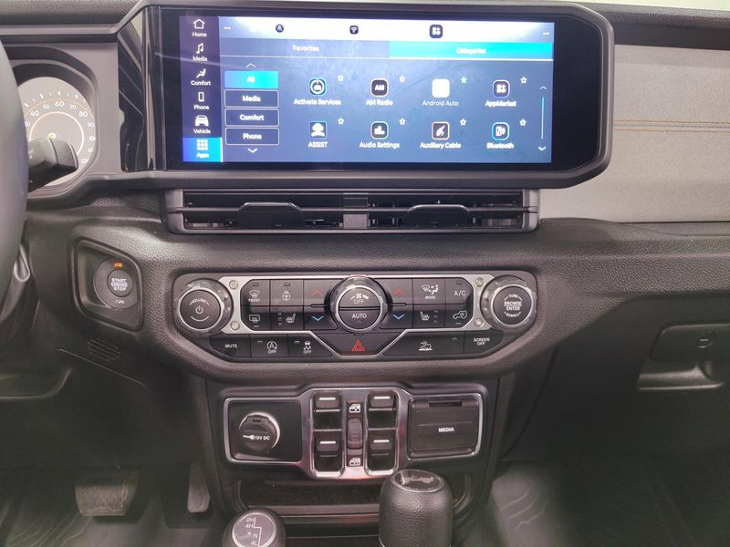 2024 Jeep Wrangler Sport S 3.6L 4x4 w/ ConvenienceImage 17