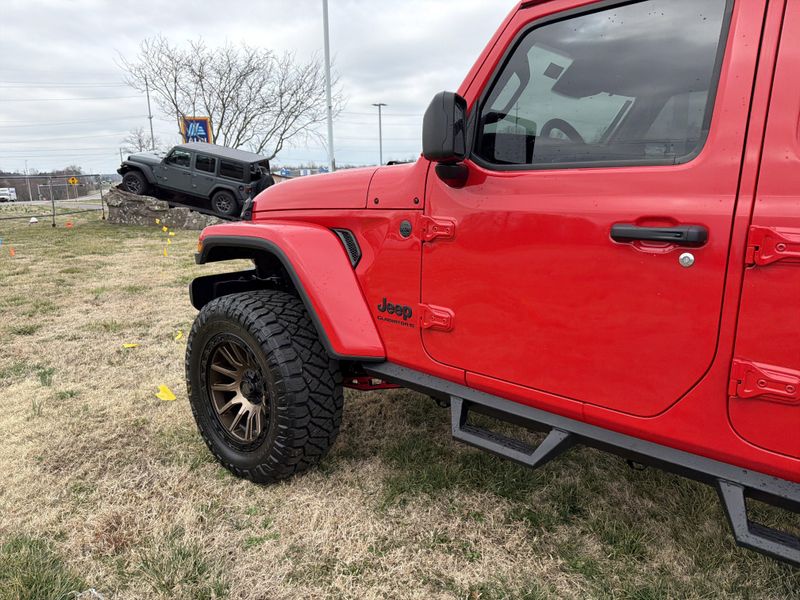 New 2026 Jeep Gladiator Sport S 4x4Image 13