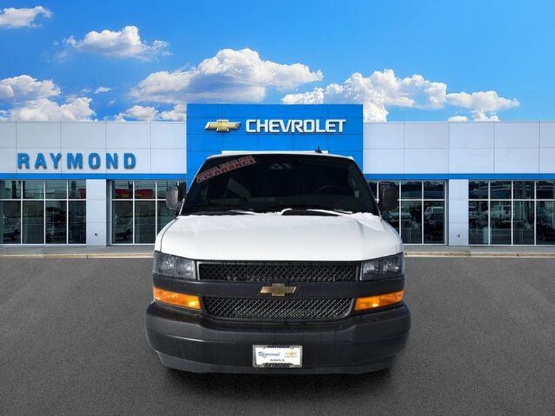New 2025 Chevrolet Express 2500 Work VanImage 9
