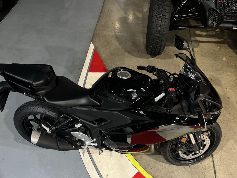 New 2026 Yamaha YZF-R3 ABS Image 23