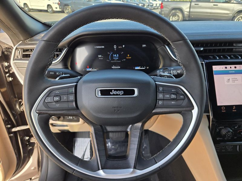 Used 2023 Jeep Grand Cherokee L Limited 4x2
